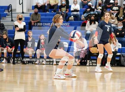 Thumbnail 2 in Madisonville vs Giddings (UIL 4A Area Playoff) photogallery.
