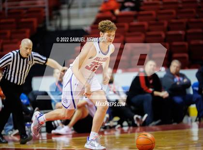 Thumbnail 3 in Milford vs. Humphrey/Lindsay Holy Family photogallery.