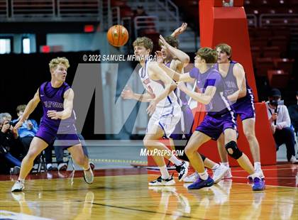 Thumbnail 3 in Milford vs. Humphrey/Lindsay Holy Family photogallery.