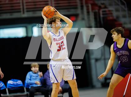 Thumbnail 1 in Milford vs. Humphrey/Lindsay Holy Family photogallery.