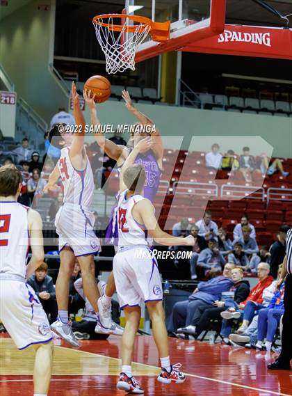 Thumbnail 1 in Milford vs. Humphrey/Lindsay Holy Family photogallery.