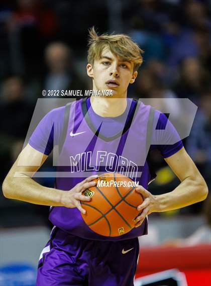 Thumbnail 3 in Milford vs. Humphrey/Lindsay Holy Family photogallery.