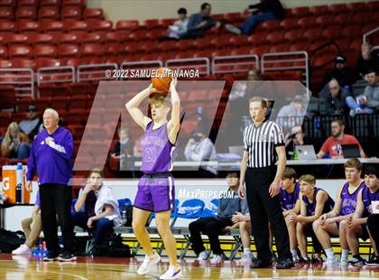Thumbnail 1 in Milford vs. Humphrey/Lindsay Holy Family photogallery.