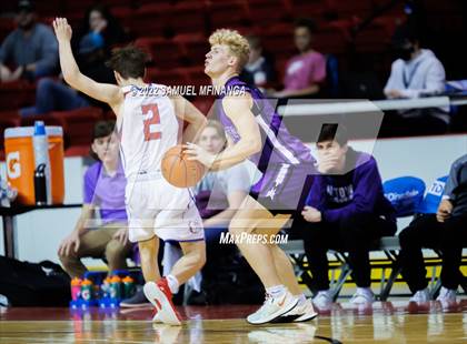 Thumbnail 1 in Milford vs. Humphrey/Lindsay Holy Family photogallery.