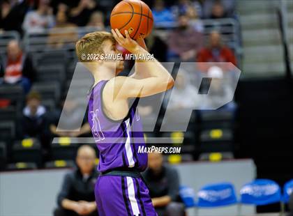 Thumbnail 1 in Milford vs. Humphrey/Lindsay Holy Family photogallery.