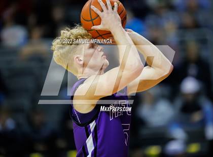Thumbnail 1 in Milford vs. Humphrey/Lindsay Holy Family photogallery.