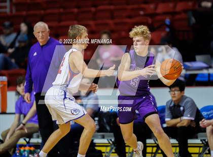 Thumbnail 1 in Milford vs. Humphrey/Lindsay Holy Family photogallery.