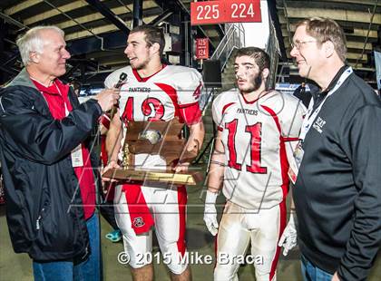 Thumbnail 3 in Holliston vs. Chicopee Comp (MIAA Division 4 Final) photogallery.