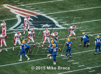 Thumbnail 2 in Holliston vs. Chicopee Comp (MIAA Division 4 Final) photogallery.