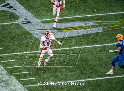 Thumbnail 3 in Holliston vs. Chicopee Comp (MIAA Division 4 Final) photogallery.