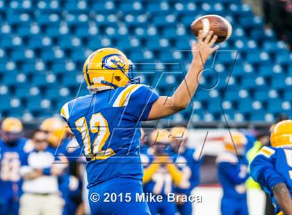 Thumbnail 3 in Holliston vs. Chicopee Comp (MIAA Division 4 Final) photogallery.