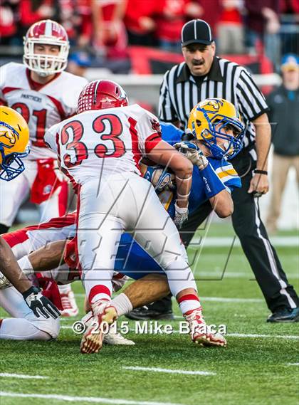 Thumbnail 3 in Holliston vs. Chicopee Comp (MIAA Division 4 Final) photogallery.