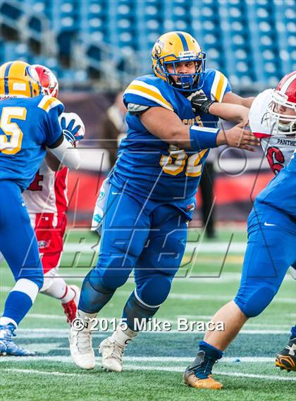 Thumbnail 3 in Holliston vs. Chicopee Comp (MIAA Division 4 Final) photogallery.