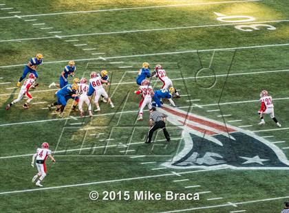 Thumbnail 3 in Holliston vs. Chicopee Comp (MIAA Division 4 Final) photogallery.