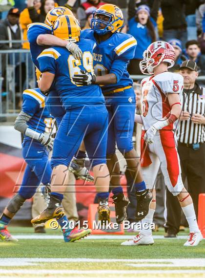 Thumbnail 1 in Holliston vs. Chicopee Comp (MIAA Division 4 Final) photogallery.