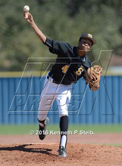 Thumbnail 3 in Mandeville vs. East St. John (SCC Tournament) photogallery.