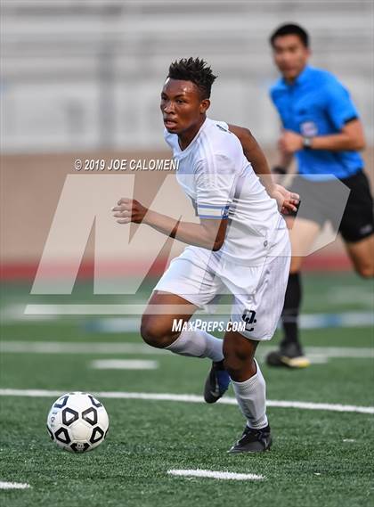 Thumbnail 2 in Lee [Robert E.] vs O'Connor (UIL 6A Bi-District Playoff) photogallery.