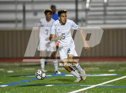 Thumbnail 2 in Lee [Robert E.] vs O'Connor (UIL 6A Bi-District Playoff) photogallery.