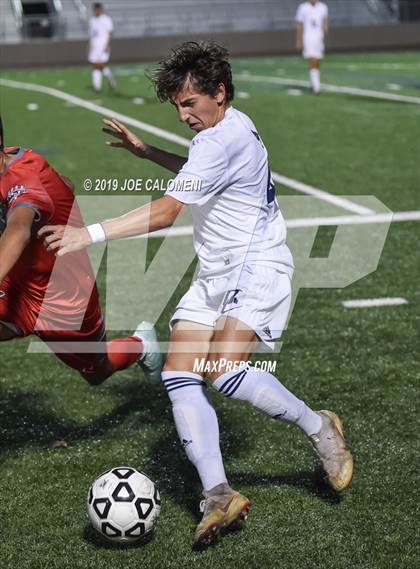 Thumbnail 2 in Lee [Robert E.] vs O'Connor (UIL 6A Bi-District Playoff) photogallery.