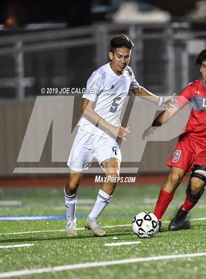 Thumbnail 2 in Lee [Robert E.] vs O'Connor (UIL 6A Bi-District Playoff) photogallery.