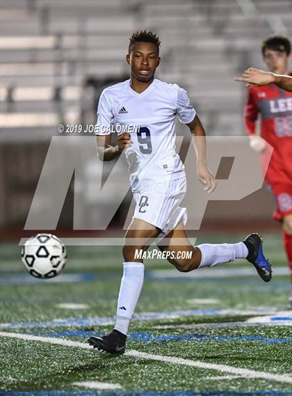 Thumbnail 1 in Lee [Robert E.] vs O'Connor (UIL 6A Bi-District Playoff) photogallery.