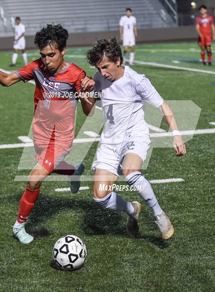 Thumbnail 3 in Lee [Robert E.] vs O'Connor (UIL 6A Bi-District Playoff) photogallery.