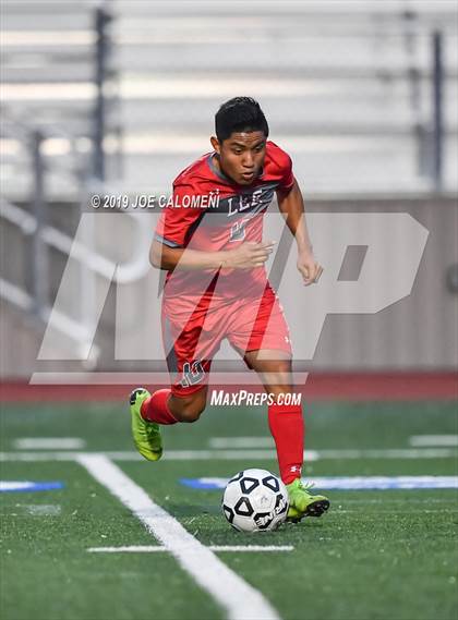 Thumbnail 3 in Lee [Robert E.] vs O'Connor (UIL 6A Bi-District Playoff) photogallery.