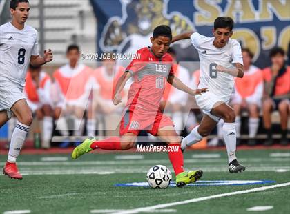 Thumbnail 3 in Lee [Robert E.] vs O'Connor (UIL 6A Bi-District Playoff) photogallery.