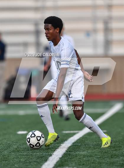 Thumbnail 1 in Lee [Robert E.] vs O'Connor (UIL 6A Bi-District Playoff) photogallery.
