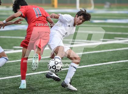 Thumbnail 2 in Lee [Robert E.] vs O'Connor (UIL 6A Bi-District Playoff) photogallery.