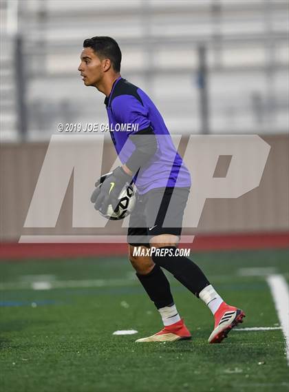Thumbnail 3 in Lee [Robert E.] vs O'Connor (UIL 6A Bi-District Playoff) photogallery.