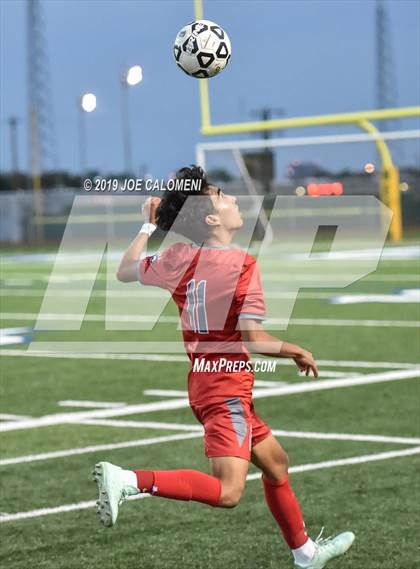 Thumbnail 3 in Lee [Robert E.] vs O'Connor (UIL 6A Bi-District Playoff) photogallery.