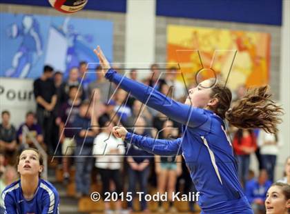 Thumbnail 1 in Hale Ray vs Cromwell (Shoreline Semifinal) photogallery.