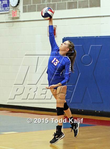 Thumbnail 2 in Hale Ray vs Cromwell (Shoreline Semifinal) photogallery.