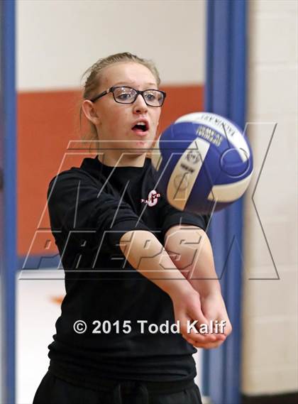 Thumbnail 3 in Hale Ray vs Cromwell (Shoreline Semifinal) photogallery.