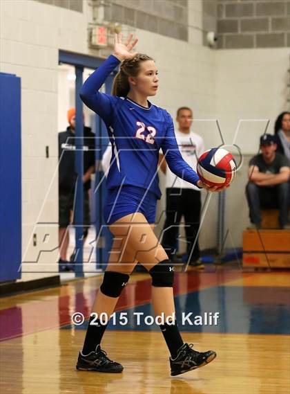 Thumbnail 1 in Hale Ray vs Cromwell (Shoreline Semifinal) photogallery.