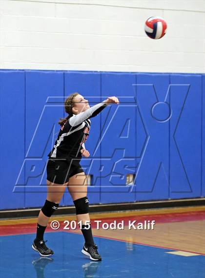 Thumbnail 2 in Hale Ray vs Cromwell (Shoreline Semifinal) photogallery.