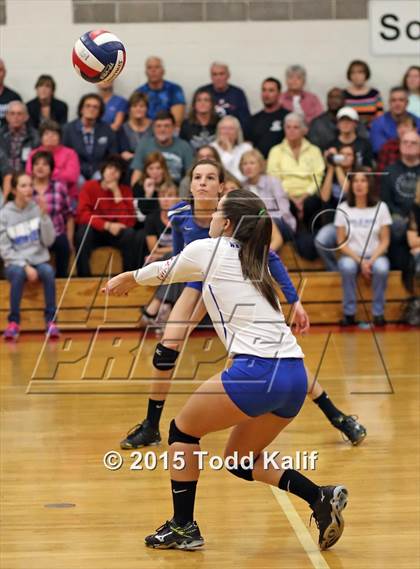 Thumbnail 1 in Hale Ray vs Cromwell (Shoreline Semifinal) photogallery.