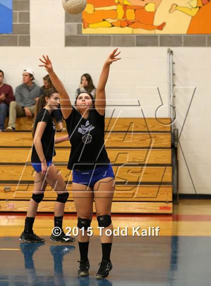 Thumbnail 1 in Hale Ray vs Cromwell (Shoreline Semifinal) photogallery.