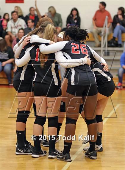 Thumbnail 1 in Hale Ray vs Cromwell (Shoreline Semifinal) photogallery.