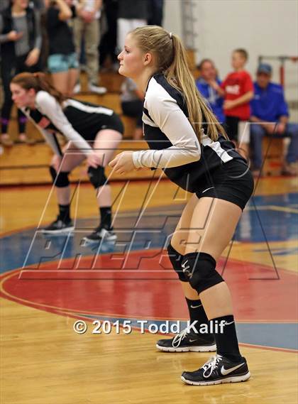 Thumbnail 3 in Hale Ray vs Cromwell (Shoreline Semifinal) photogallery.
