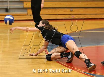 Thumbnail 1 in Hale Ray vs Cromwell (Shoreline Semifinal) photogallery.