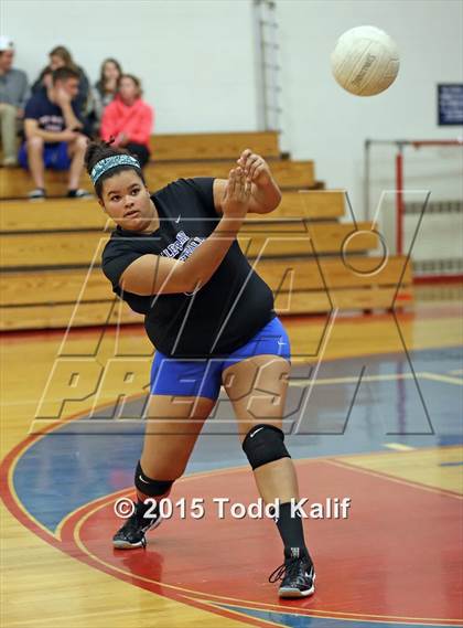 Thumbnail 2 in Hale Ray vs Cromwell (Shoreline Semifinal) photogallery.