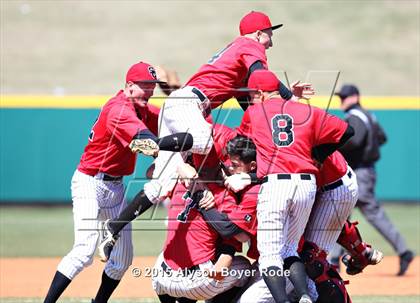 Thumbnail 3 in College Park vs. San Clemente (National High School Invitational Championship) photogallery.