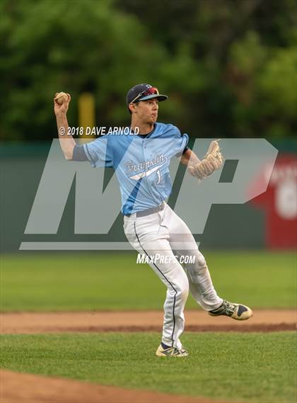 Thumbnail 2 in Franklin vs. Central Catholic (MIAA Division 1A Final) photogallery.