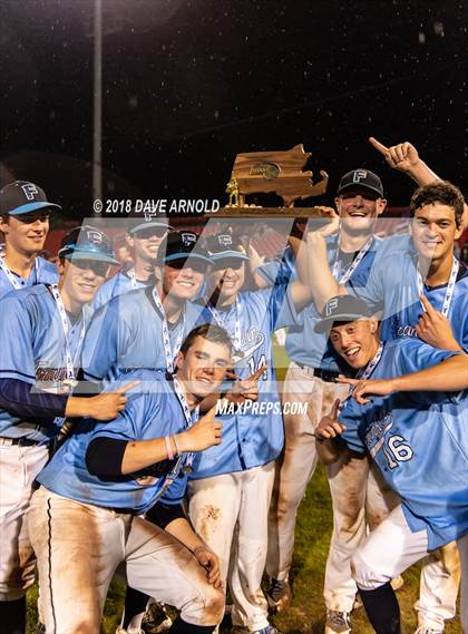Thumbnail 3 in Franklin vs. Central Catholic (MIAA Division 1A Final) photogallery.