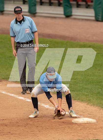 Thumbnail 2 in Franklin vs. Central Catholic (MIAA Division 1A Final) photogallery.