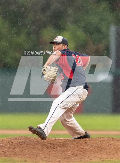 Thumbnail 2 in Franklin vs. Central Catholic (MIAA Division 1A Final) photogallery.