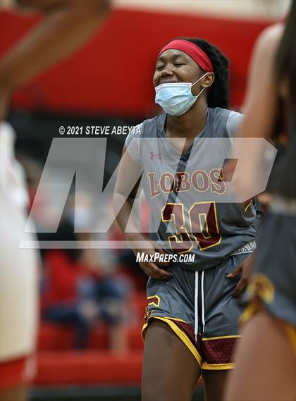 Thumbnail 1 in Rocky Mountain @ Rangeview (CHSAA Class 5A Round 1) photogallery.