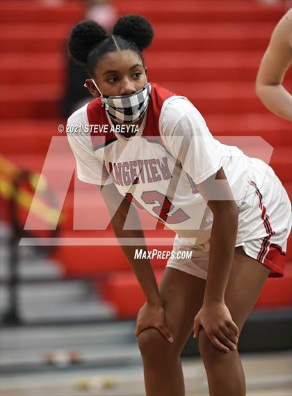 Thumbnail 2 in Rocky Mountain @ Rangeview (CHSAA Class 5A Round 1) photogallery.